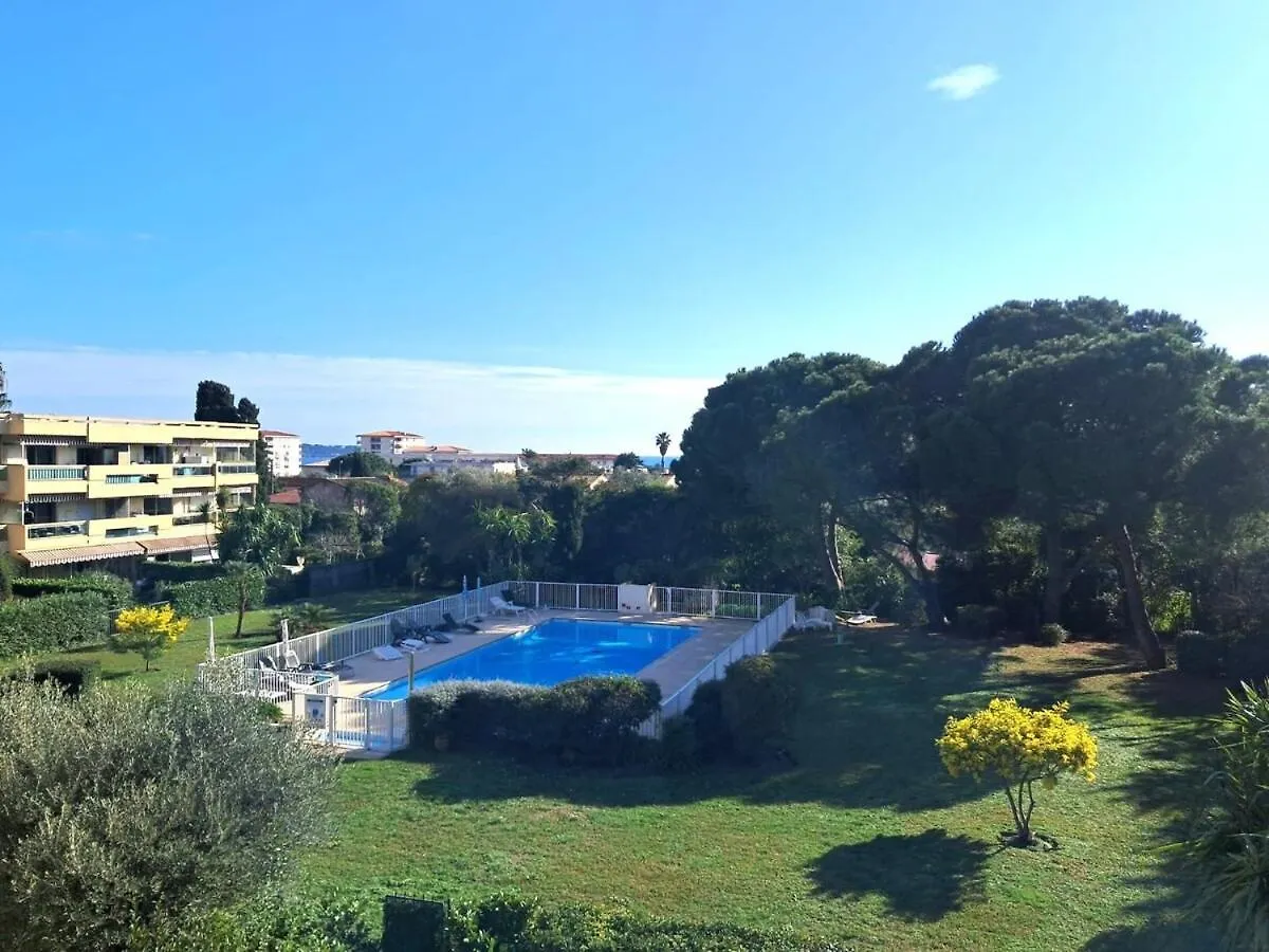 Le Beachcomber Antibes 0*,  França